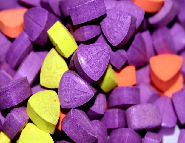 buy-multi-colored-tesla-220mg-online-1.jpeg Koupit Multi Colored Tesla 220Mg online - Obrázek 1