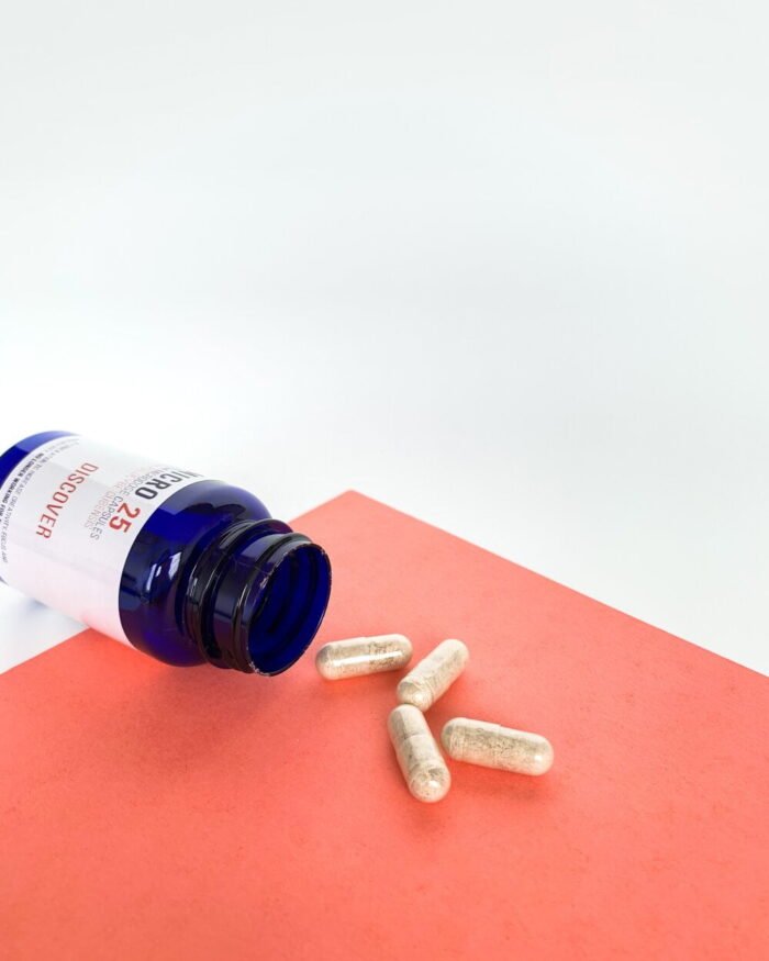 jeanneret-botanical-micro-25-discover-microdose-mushroom-capsules-1-700x875-1-10.jpg Kupte si houbové kapsle Jeanneret Botanical Micro 25 Discover Microdose online - Obrázek 1