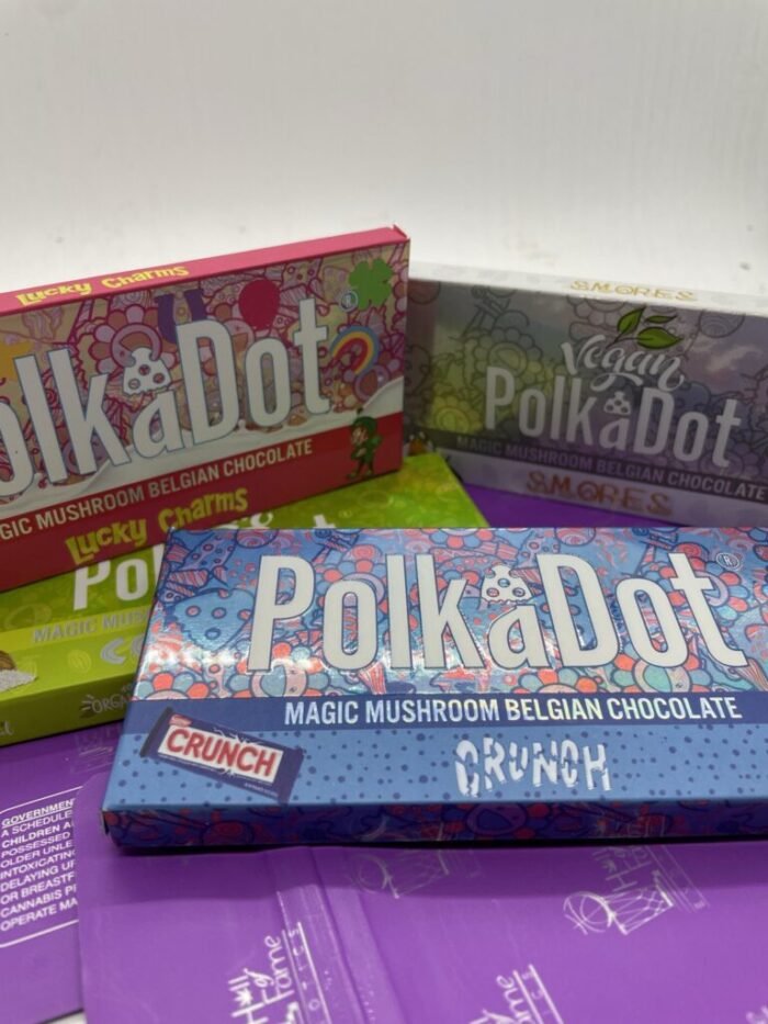 polka-dot-magic-mushroom-chocolate-bars-700x933-1-9.jpg Kupte si čokoládové tyčinky Kouzelná houba Puntíka online - Obrázek 1